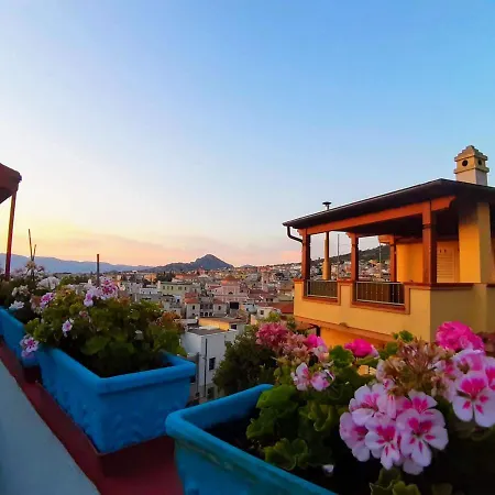 Oda ve Kahvaltı Partaitria 3*